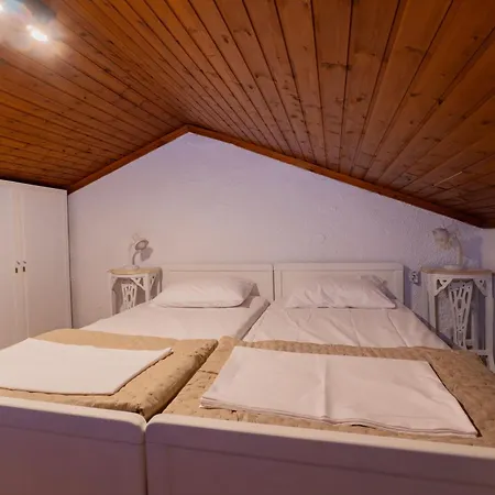 Aura Loft & Terrace *
