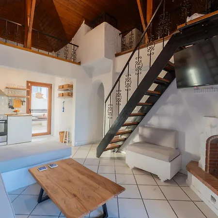 דירה Aura Loft & Terrace Kallithea (Chalkidiki)